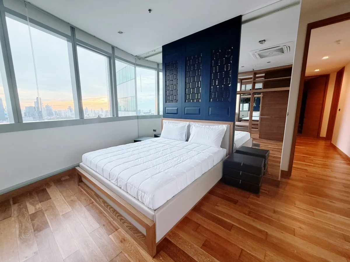 Millennium Residence — source photograph 1