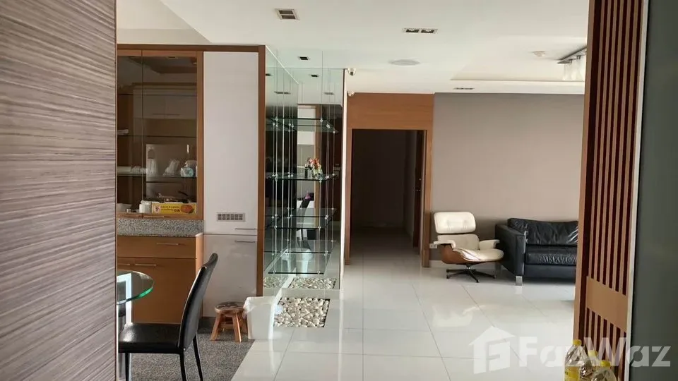 Saichol Mansion — source-listed rental photograph 1