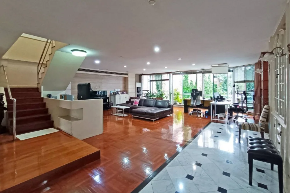 Premier Condo Sukhumvit 24 — source photograph 1